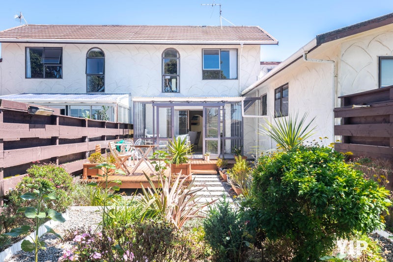 12A Te Kiteroa Gr, Churton Park, Wellington - Carousel 1