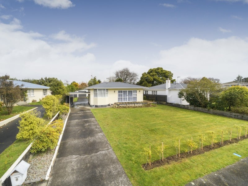 8 Miles Place, Awapuni, Palmerston North - Carousel 1