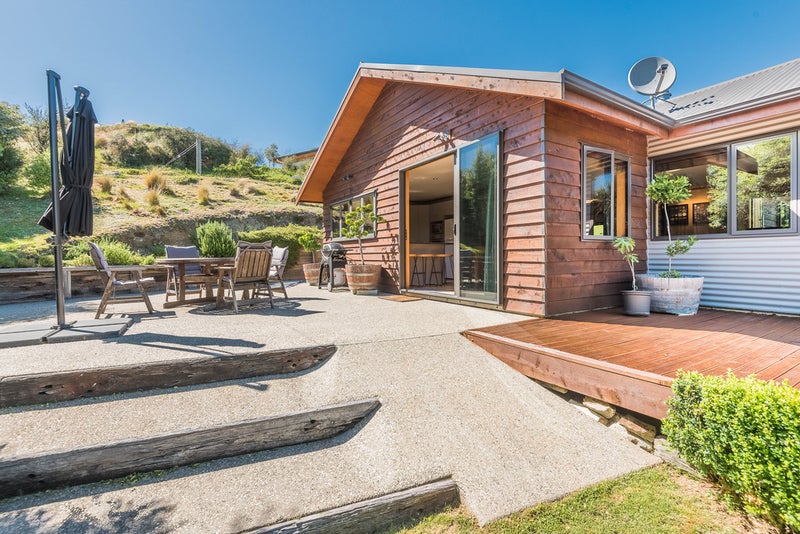 30 Charles Court, Wanaka - Carousel 2