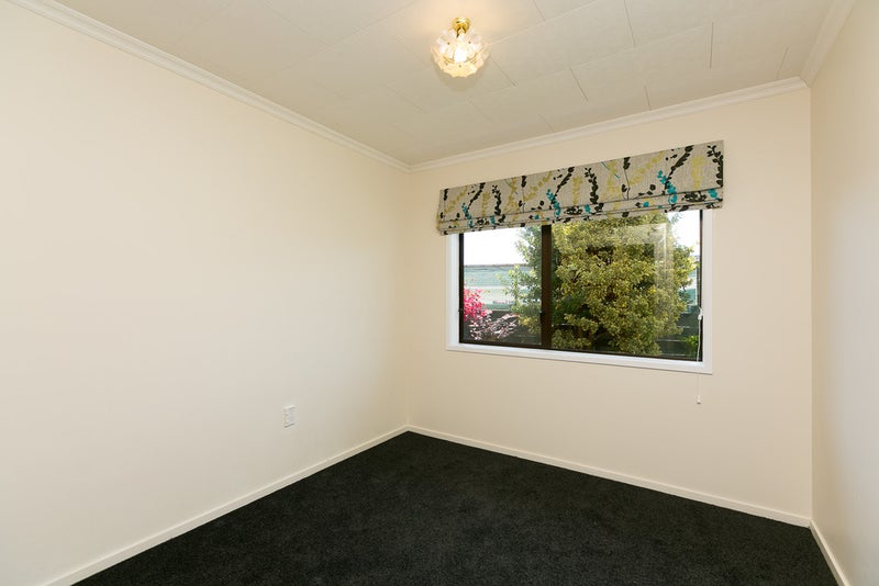 121 Heta Road, Highlands Park, New Plymouth - Carousel 14