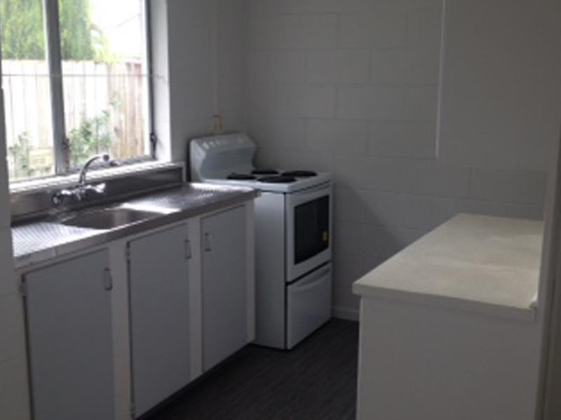 3/37 Grotto Street, Te Papapa, Auckland - Carousel 2