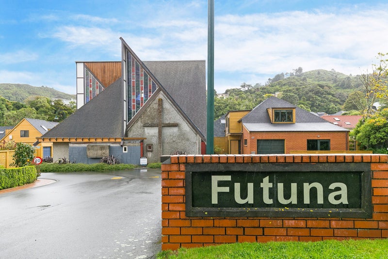 61 Futuna Close, Karori, Wellington - Carousel 17