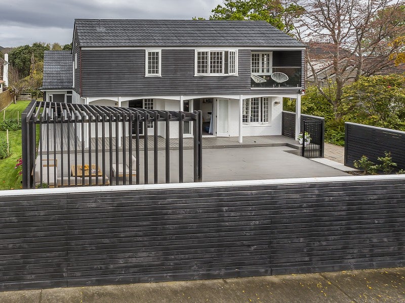 5 Troon Crescent, Boulcott, Lower Hutt - Carousel 1