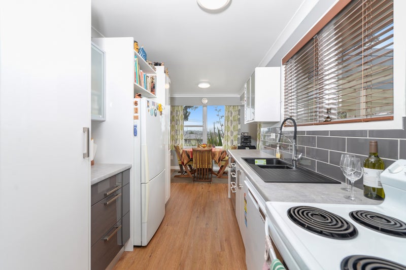 2 Teal Place, Selwyn Heights, Rotorua - Carousel 2