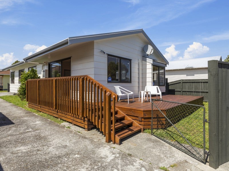 1/14 Connolly Street, Boulcott, Lower Hutt - Carousel 1