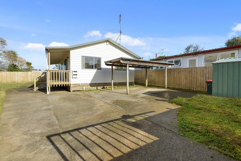 2A Larsen Road, Panmure, Auckland - Carousel 10
