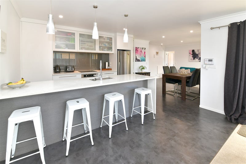 39 Chic Gardens, Parakai, Helensville - Carousel 2