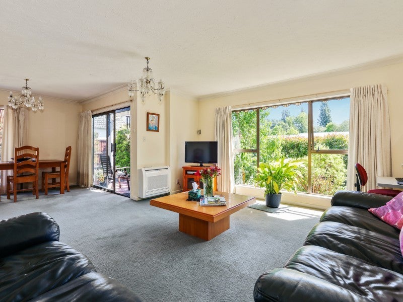 6 Ostend Place, Avonhead, Christchurch - Carousel 2