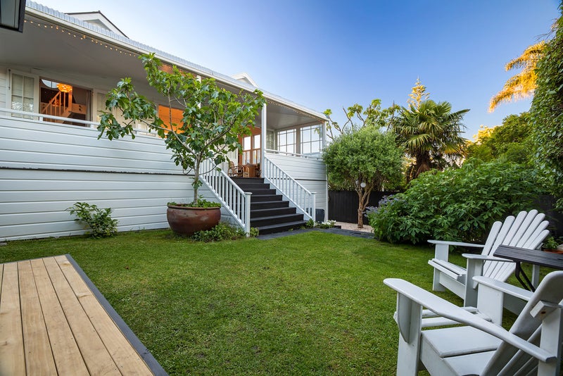 44 Kiwi Road, Stanley Point, Auckland - Carousel 2