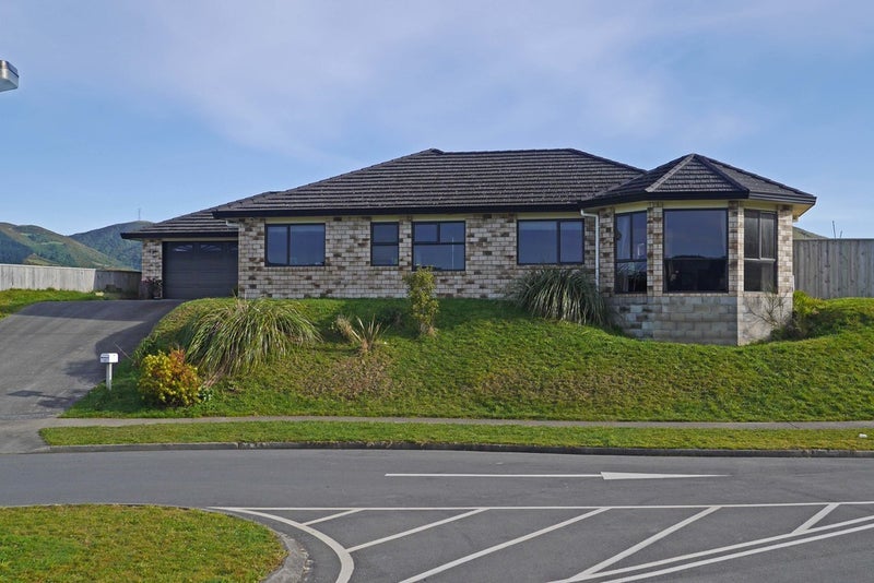 18 Kelso Grove, Kelson, Lower Hutt - Carousel 20
