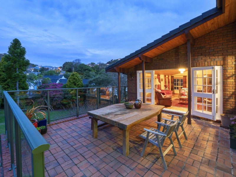1 Cashmere Avenue, Khandallah, Wellington - Carousel 2