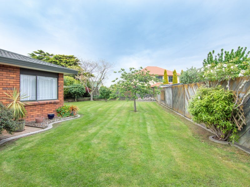 14 Rosebank Avenue, Kelvin Grove, Palmerston North - Carousel 16