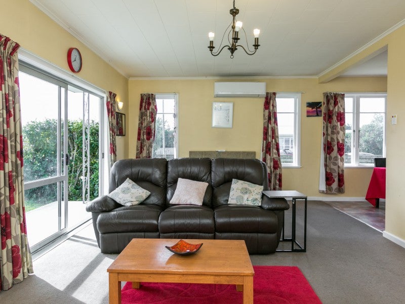 1315 Jubilee Street, Mayfair, Hastings - Carousel 2