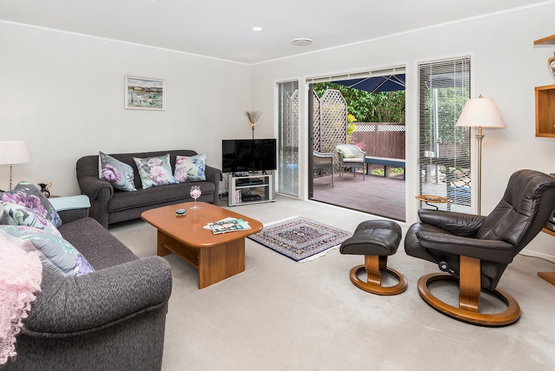 12B Glenfern Road, Mellons Bay, Auckland - Carousel 2