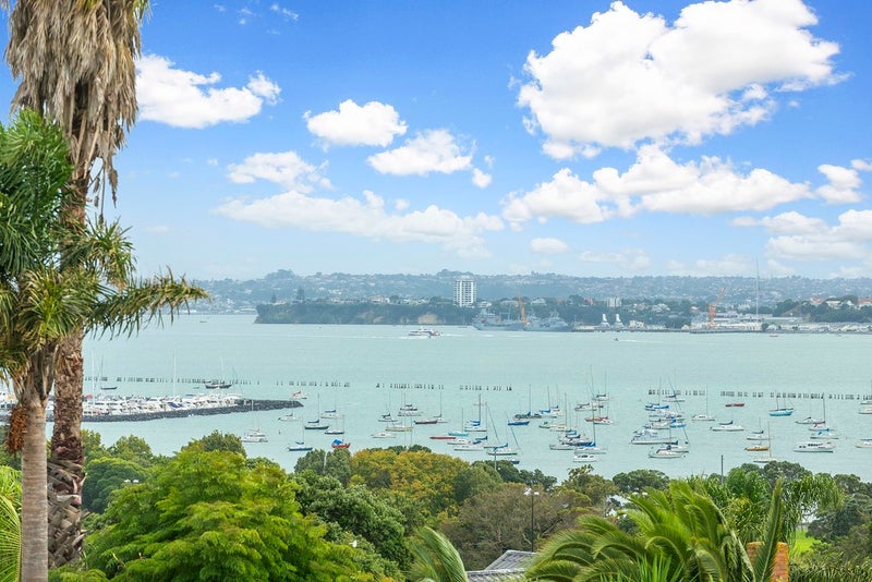 9B Takitimu Street, Orakei, Auckland - Carousel 1