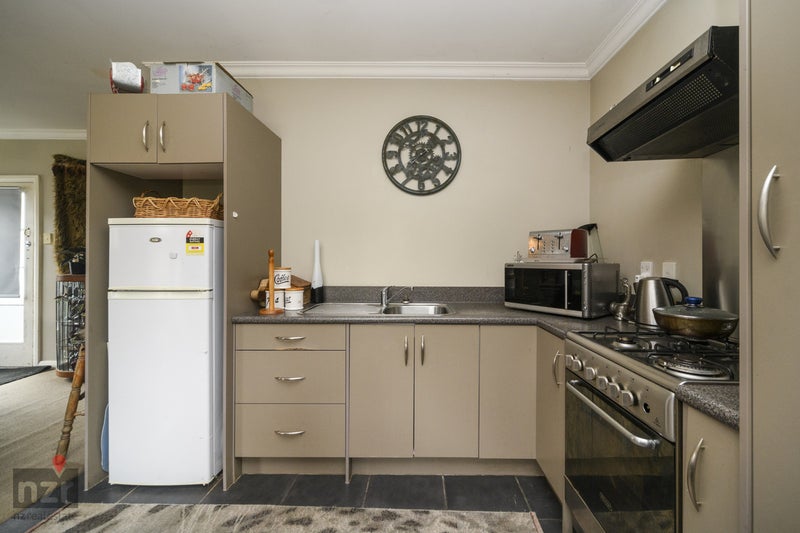 60 Guy Avenue, Takaro, Palmerston North - Carousel 2