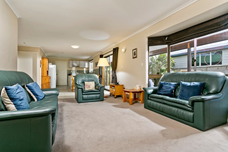 15 Hillcrest Avenue, Hillcrest, Auckland - Carousel 2