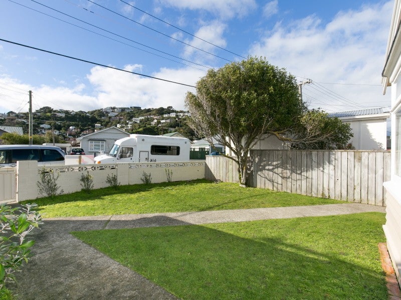 53 Argentine Avenue, Miramar, Wellington - Carousel 2