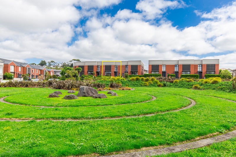 11 Brian Slater Way, Stonefields, Auckland - Carousel 1
