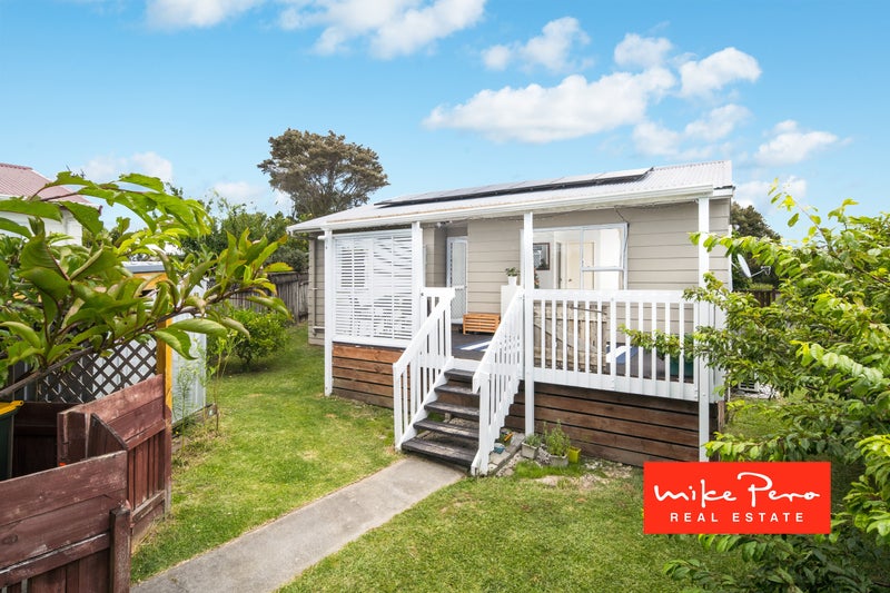 2/20 Denver Avenue, Sunnyvale, Auckland - Carousel 1