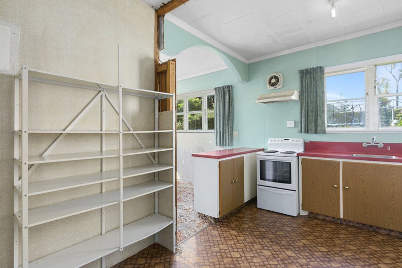 64 Mayfield Avenue, Wakari, Dunedin - Carousel 2