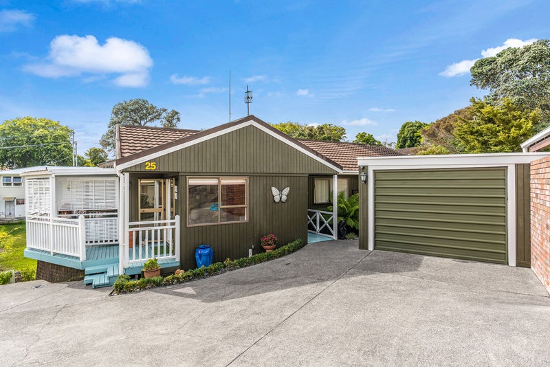 2/25 Nutsey Avenue, Northcote, Auckland - Carousel 1