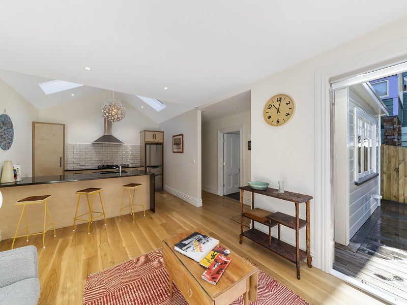 7 Norway Street, Aro Valley, Wellington - Carousel 2