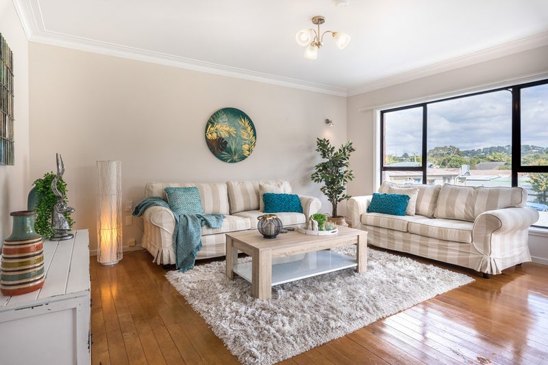 12 Godley Road, Green Bay, Auckland - Carousel 2