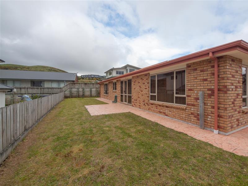 17 Cedarwood Street, Woodridge, Wellington - Carousel 15