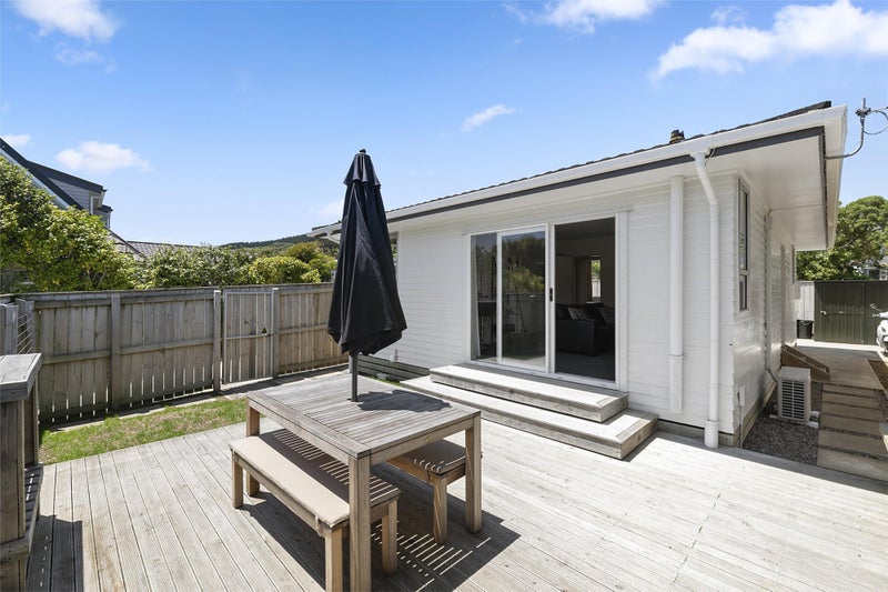 36A Ranui Terrace, Tawa, Wellington - Carousel 2
