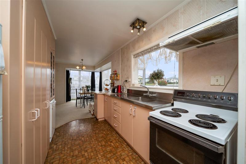 34 Tayler Street, Eltham, Eltham - Carousel 2