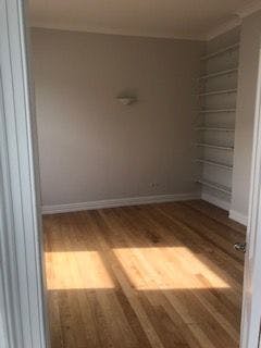 23 Queen Street, Mount Victoria, Wellington - Carousel 10