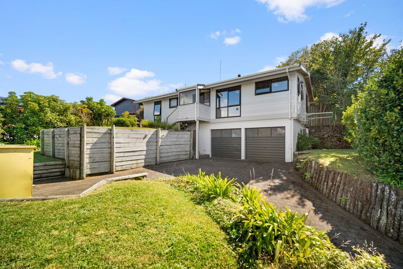 178 Govett Avenue, Frankleigh Park, New Plymouth - Carousel 2