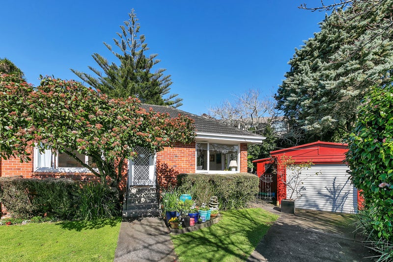 5A Stilwell Road, Mount Albert, Auckland - Carousel 1