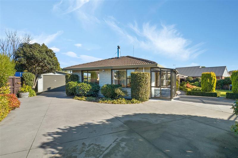 271 Sawyers Arms Road, Bishopdale, Christchurch - Carousel 1