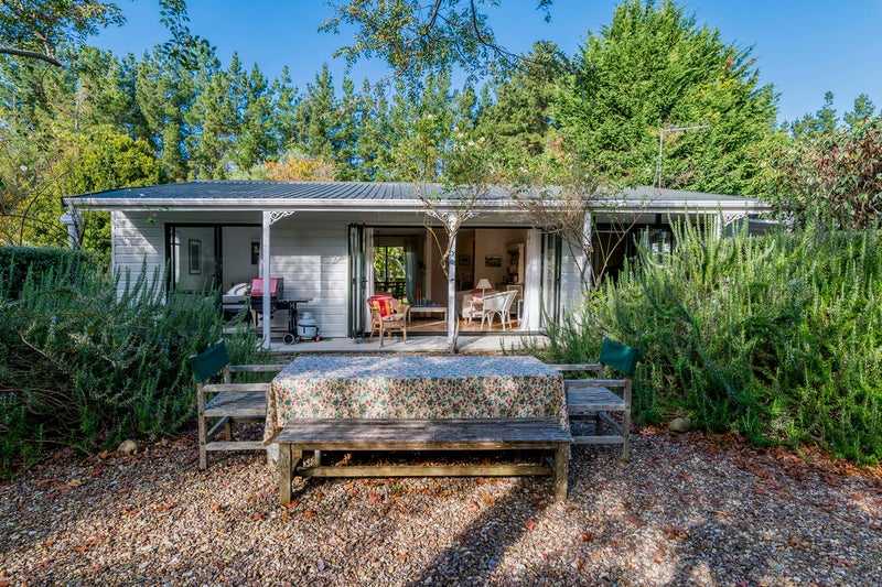 22 Greenwood Boulevard, Otaki - Carousel 1