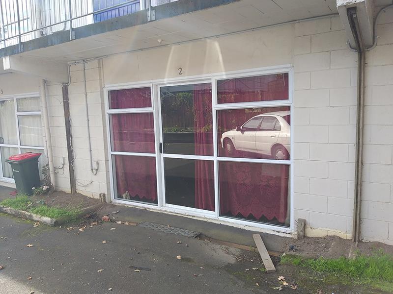 2/30 Fairburn Road, Otahuhu, Auckland - Carousel 1