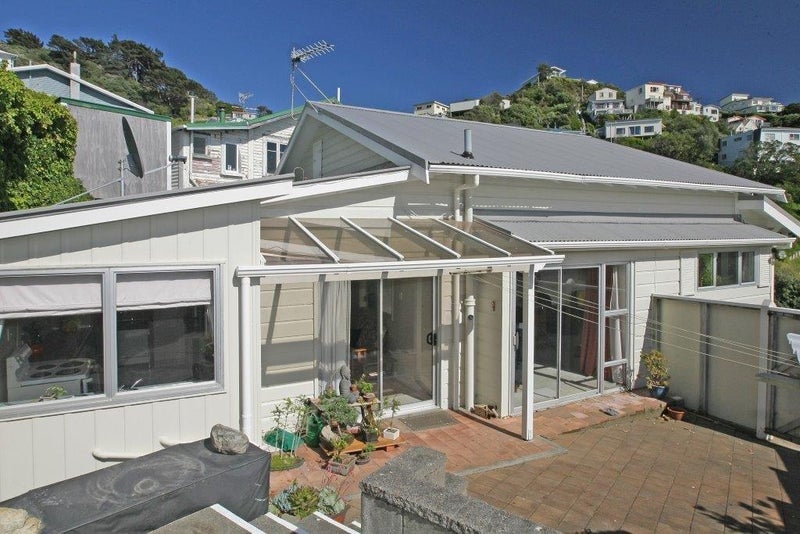 3 Hungerford Road, Lyall Bay, Wellington - Carousel 1