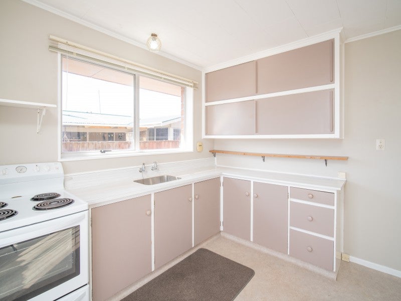 1/64 Denise Crescent, Hornby, Christchurch - Carousel 2