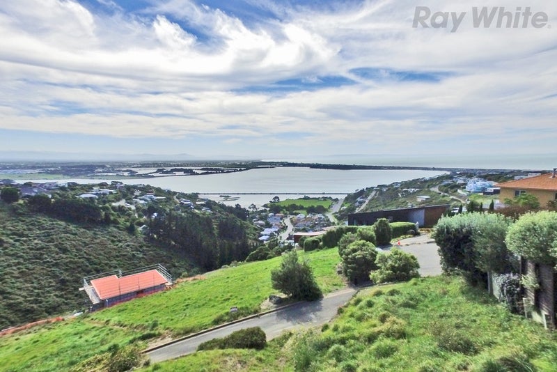 1 Harry Fergus Lane, Redcliffs, Christchurch - Carousel 2
