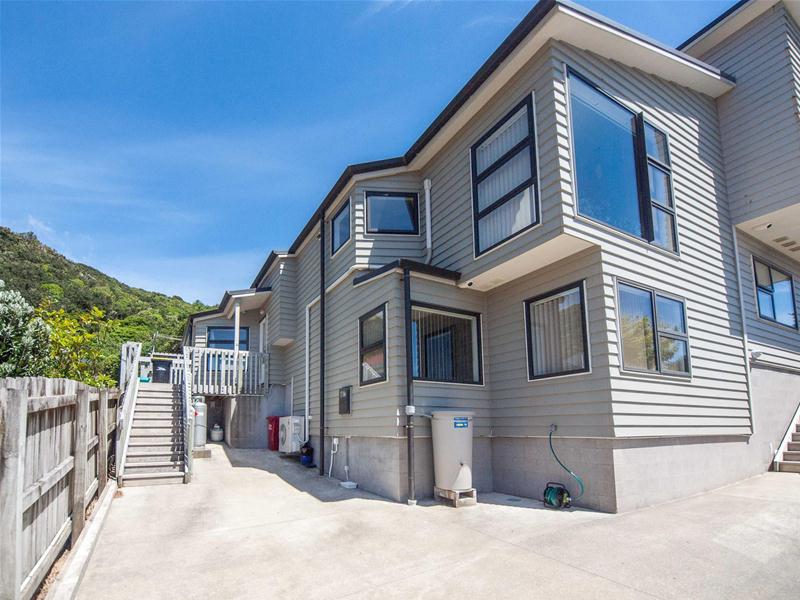 25A Jaunpur Crescent, Broadmeadows, Wellington - Carousel 1