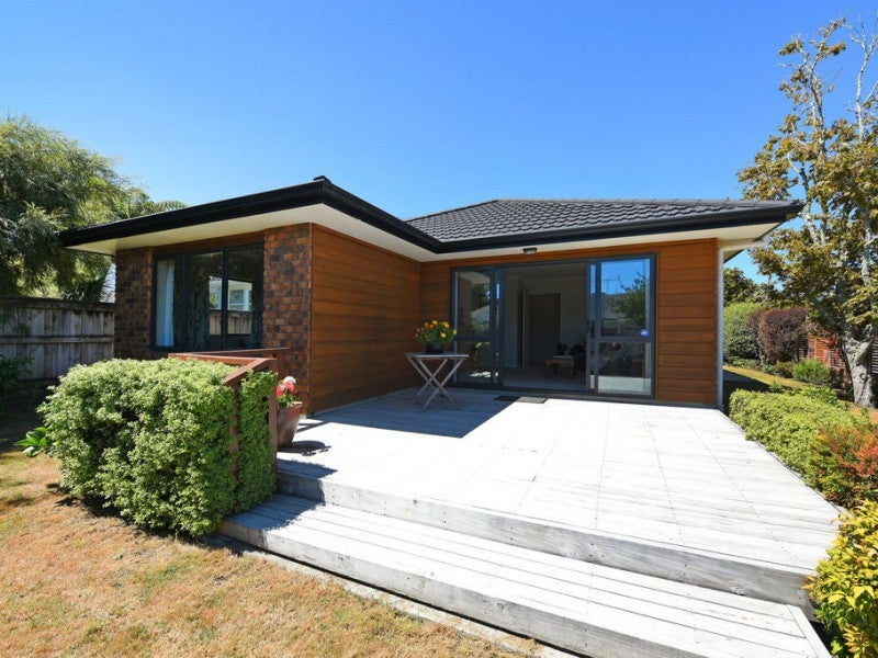 65A Fraser Crescent, Elderslea, Upper Hutt - Carousel 1