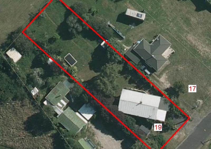 19 Middleton Road, Hannahs Bay, Rotorua - Carousel 2