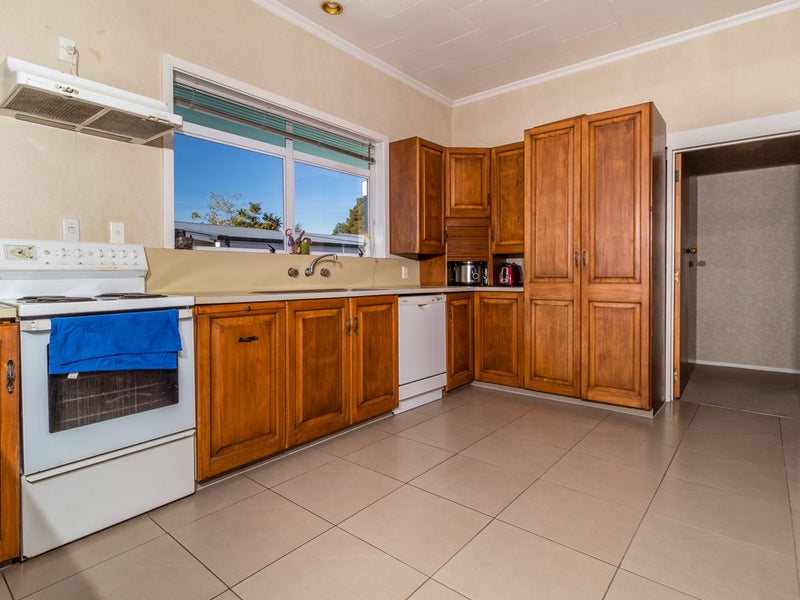 209 Gallien Street, Saint Leonards, Hastings - Carousel 2