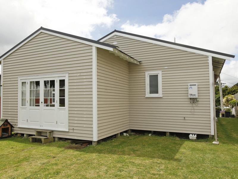 64 Heretaunga Street, Petone, Lower Hutt - Carousel 14