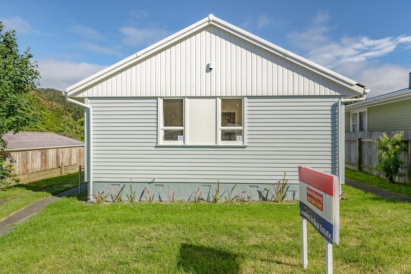 8 Parenga Street, Wainuiomata, Lower Hutt - Carousel 17