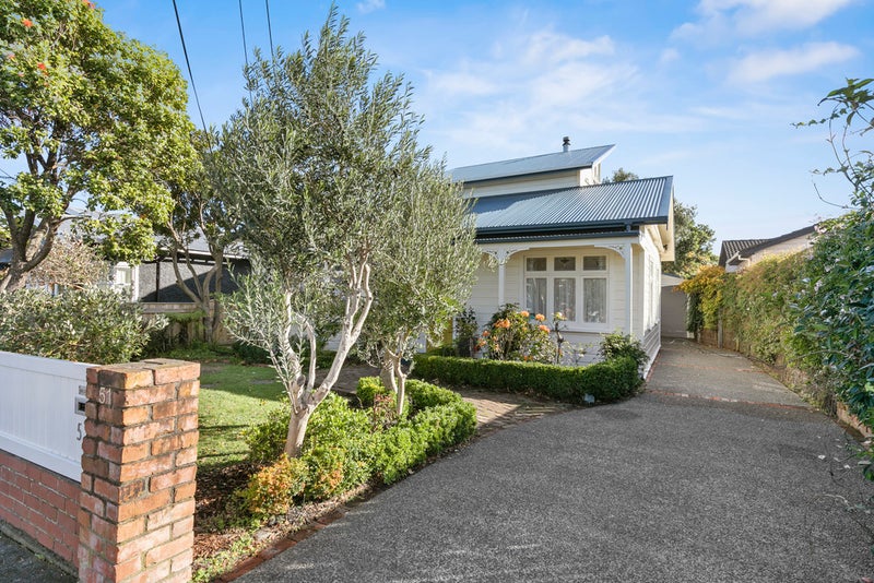 51 William Street, Petone, Lower Hutt - Carousel 20