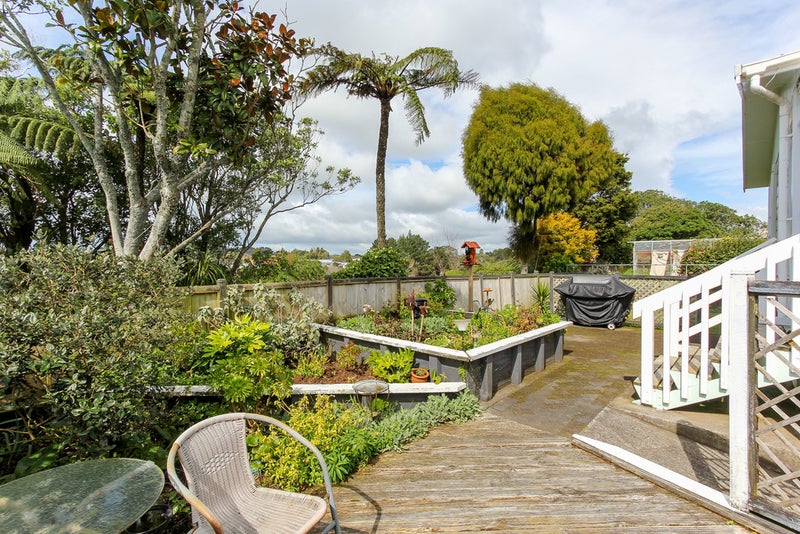 17B Manu Crescent, Upper Vogeltown, New Plymouth - Carousel 2