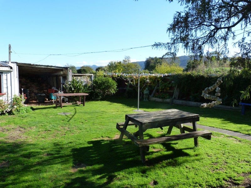96 Fox Street, Featherston - Carousel 15