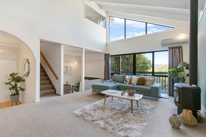 2/75 Cliff View Drive, Green Bay, Auckland - Carousel 1